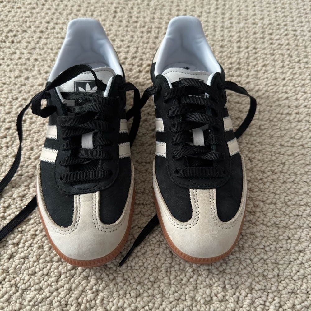 Adidas Samba “Core Black / Wonder White”